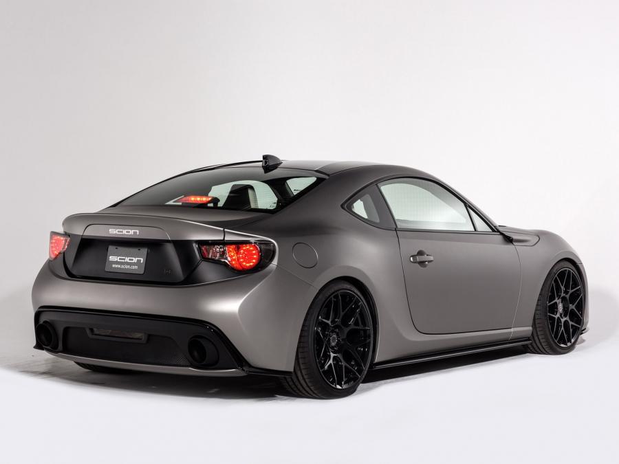  Scion FR-S Urban GT Sport Coupe 2013 года  (фото 4 из 7)